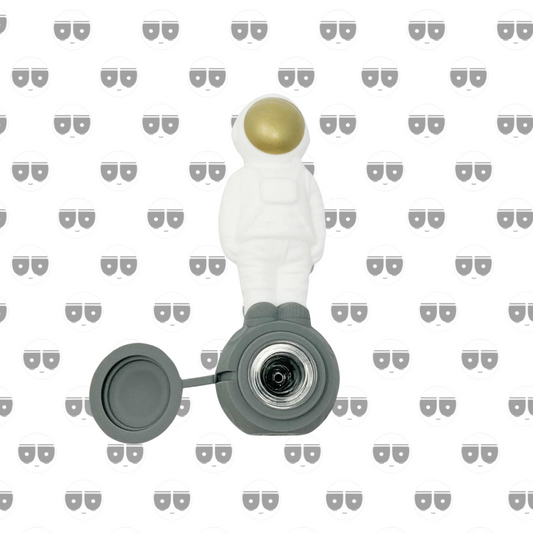 Space Man Hand Pipe